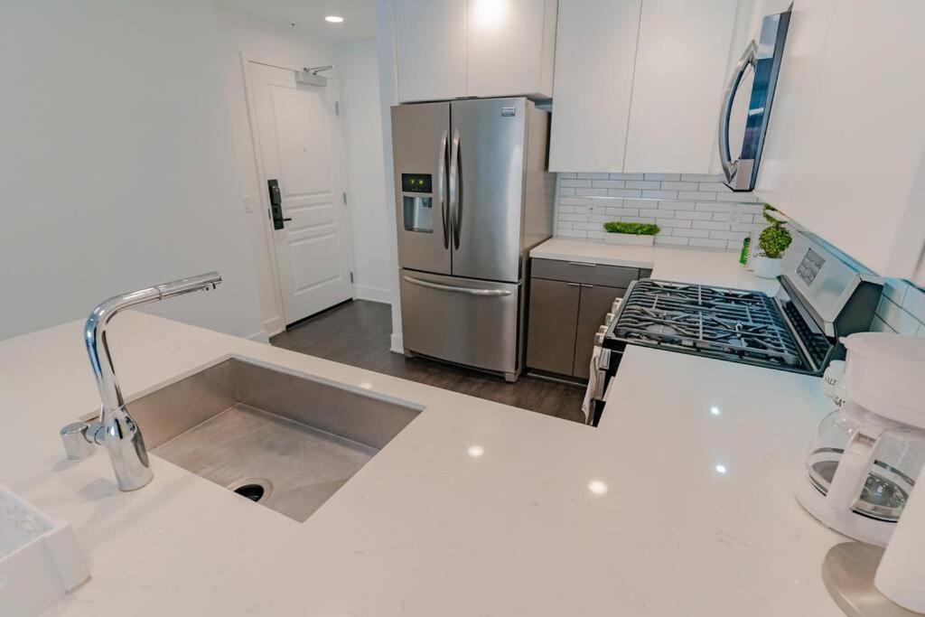 Downtown Paradise Escape With 2 Pools / Hot Tubs Apartment Los Angeles Luaran gambar
